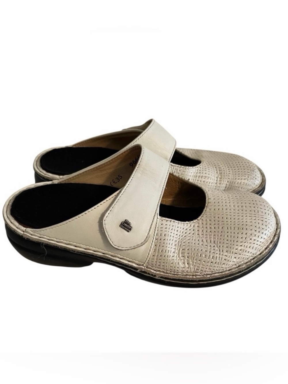 Finn Comfort White Perforated Leather "Stanford" Mule/Clog 35(5)